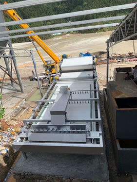 江西卓冶環(huán)?？萍加邢薰? title=